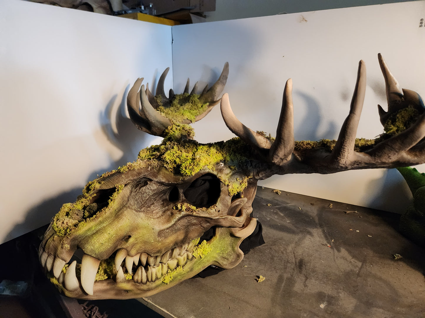 Northern Wendigo Skully Advanced Wearable Articulated Skull Beast Cosplay Animal Hybrid